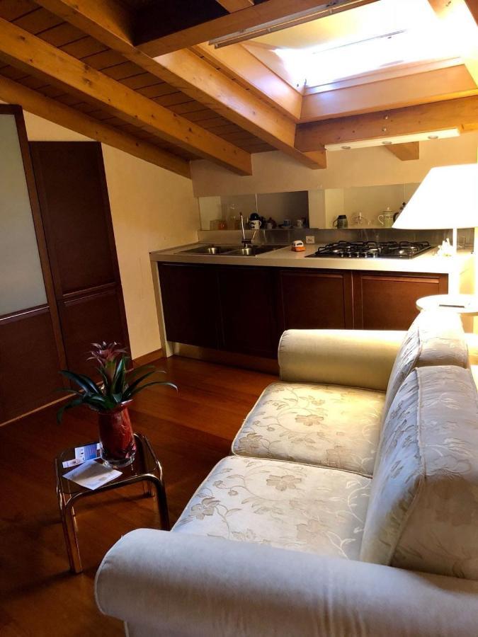 Il Sasso Bianco Bb Apartment Comerio Luaran gambar