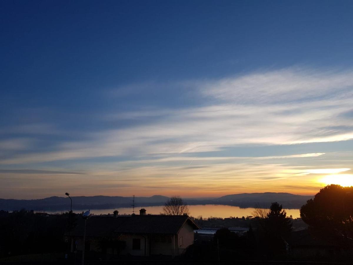 Il Sasso Bianco Bb Apartment Comerio Luaran gambar