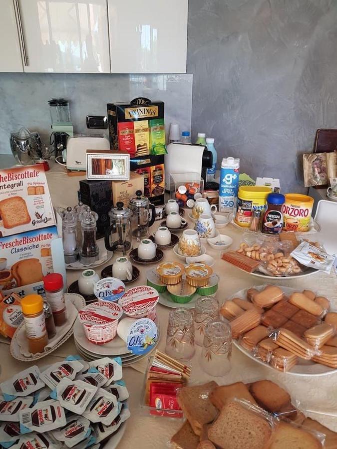 Il Sasso Bianco Bb Apartment Comerio Luaran gambar